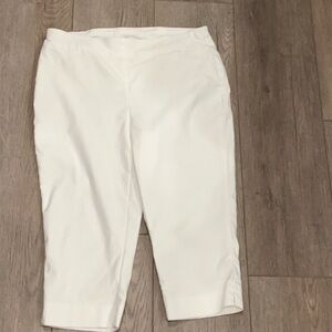 Chico's Off White Woman’s Pull On Stretch Capris Bottoms Size 0/4 Summer Beachy